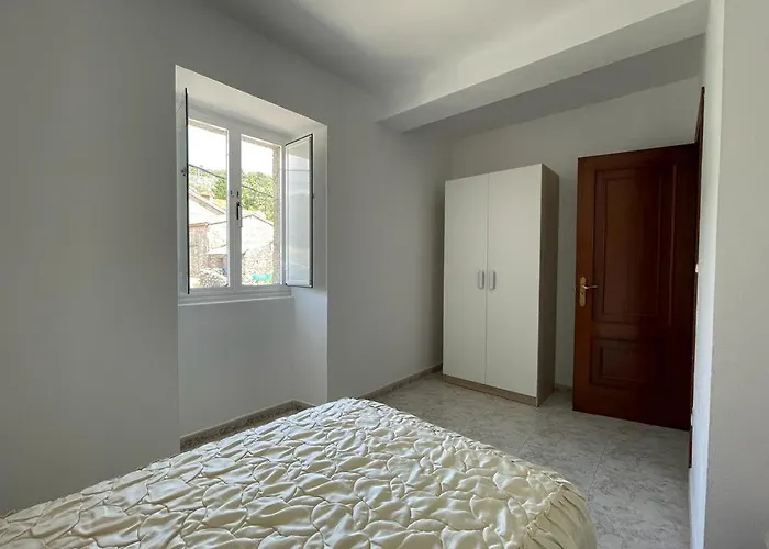 Casa *